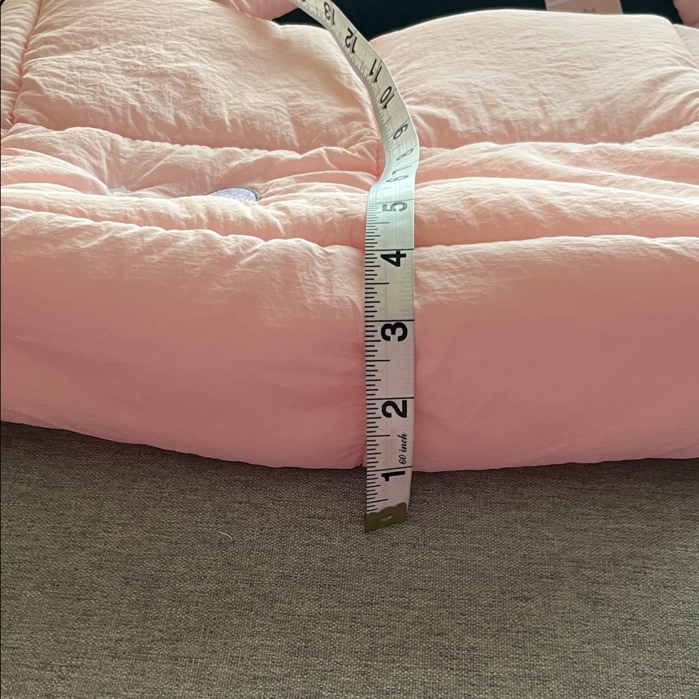 Pusheen 15th Anniversary Pink Quilted Tote with Balloons - Picture 7 of 9